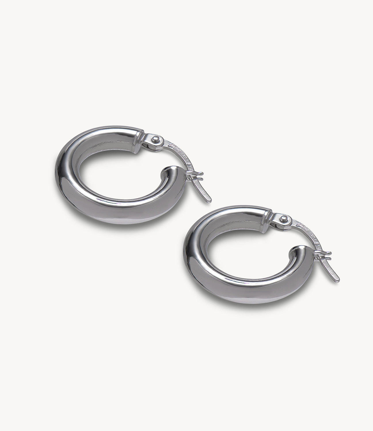 16mm Everyday Gold Hoop Earrings